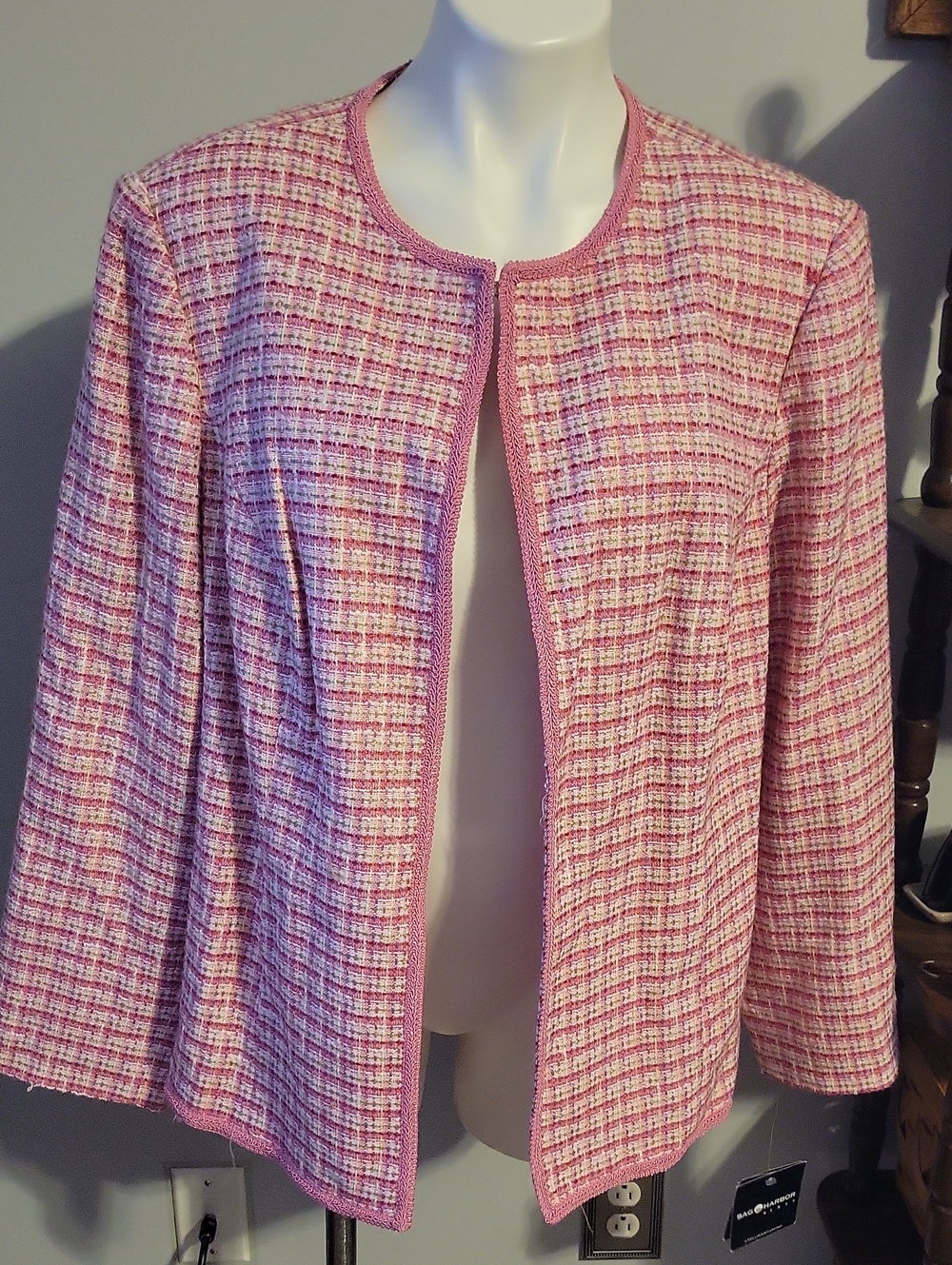 Sag Harbor Pink Tweed Open-Front Blazer....size 18